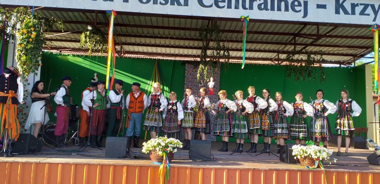 62213772 2376125109147561 7482931862654943232 o