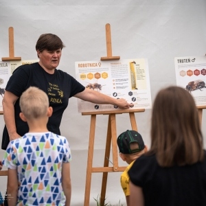 aa1f40e9-0d72-497e-ae6f-917e8c80bf48